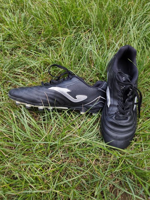 Футболни бутонки Joma