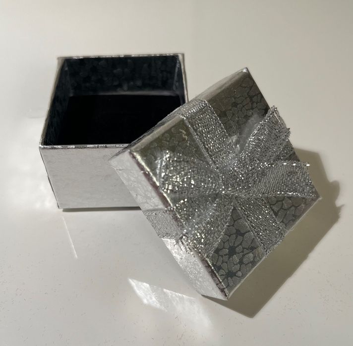 Ювелирные коробочки