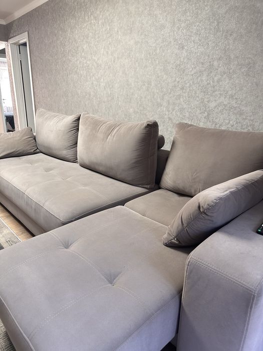 Продам диван. В отличном состоянии.