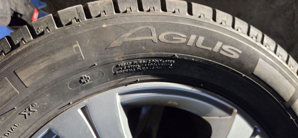 VW T5 Джанти със летни гуми 215/65/16C 6,5J ET40 5x120 цо64 ДОТ 0915