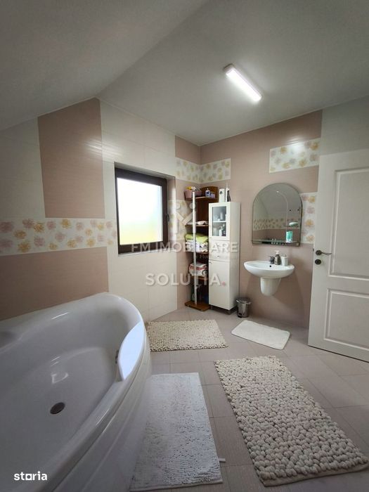 Casă tip duplex | Garaj | Zona Brândușelor | Baia Mare
