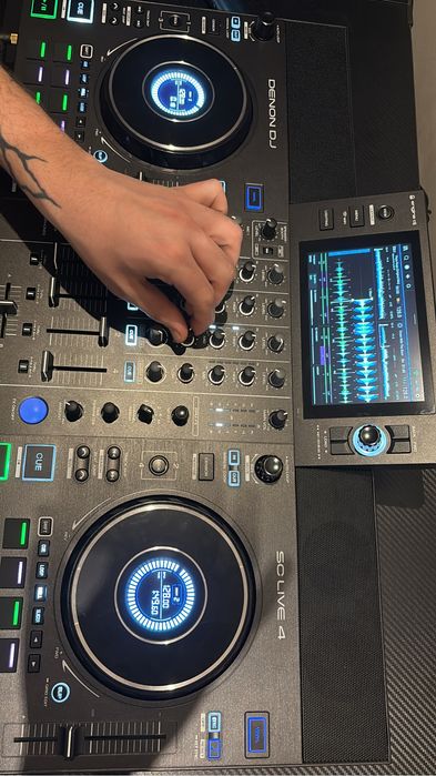 Consola standalone DENON DJ SC LIVE 4