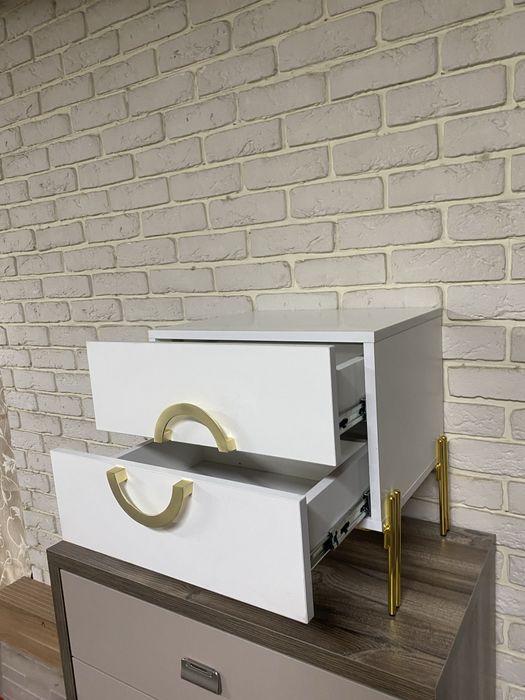 Тумбочка прикроватная