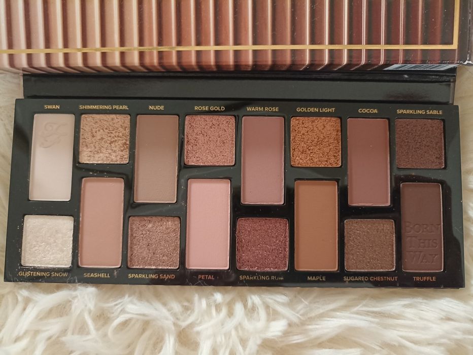 Продам тени для век