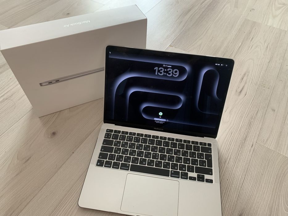 Продам Macbook air M1