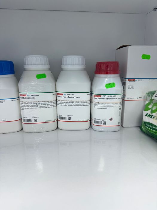 Лабораторен реактив Agar, yeast extract , glycerol
