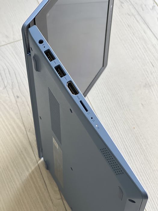 Laptop Lenovo IdeaPad 1 ultra-portabil