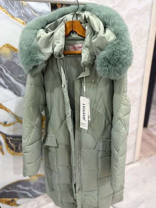 Продам новые куртки