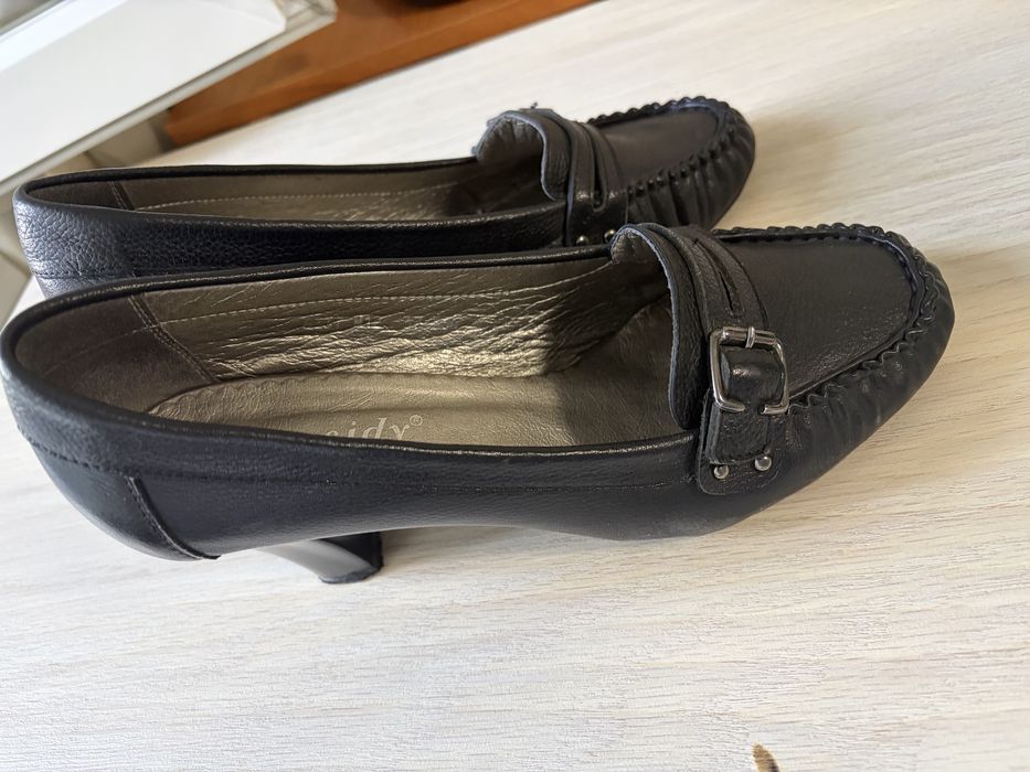 Продам туфли 37 размер