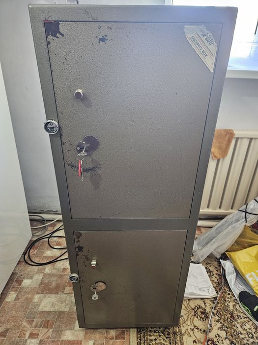 Сейф.               .