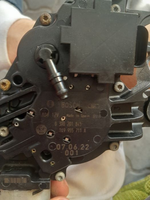 Vând motoras ștergător golf 6