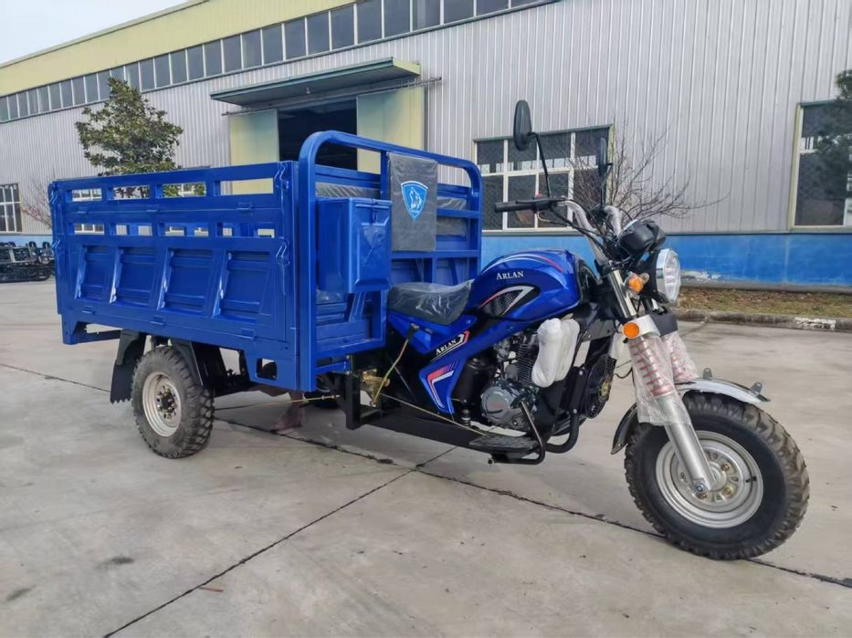 Бензиновый трицикл “Арлан” трехколесный