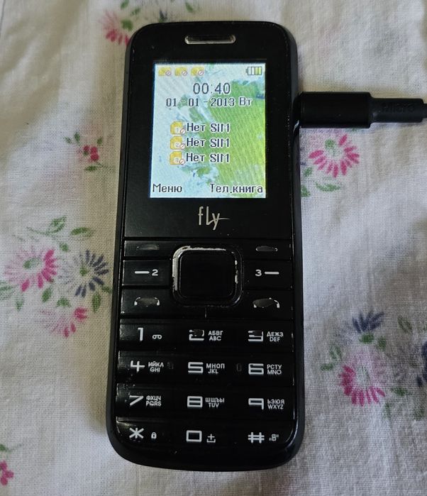 Телефон fly 3 симкарты для связи
