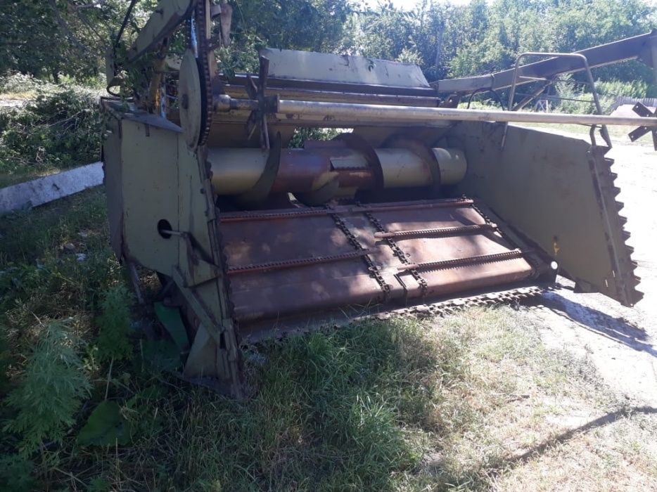 Комбайн кукурузный форштрит Е281.