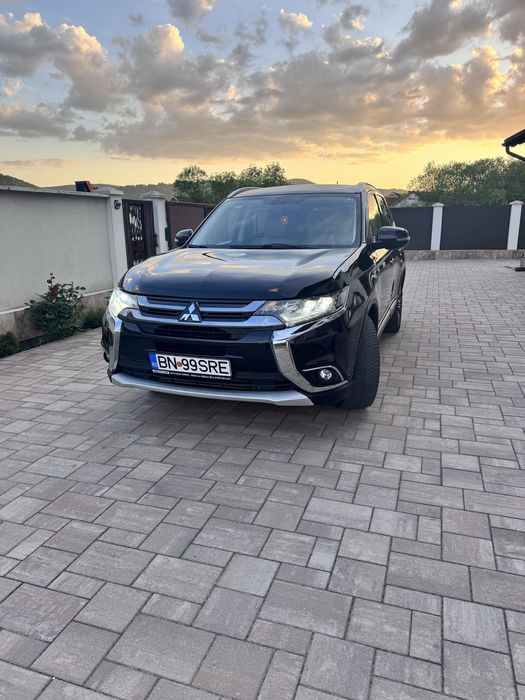 MITSUBISHI OUTLANDER 2.2 DiD Automat 2016 Variante
