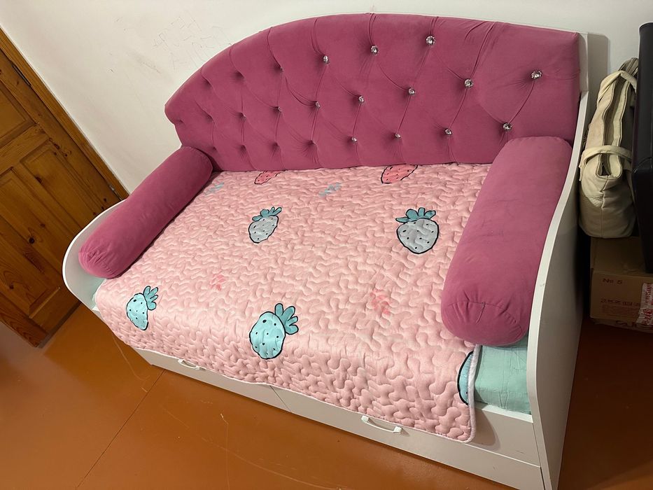 Детская кровать для девочек