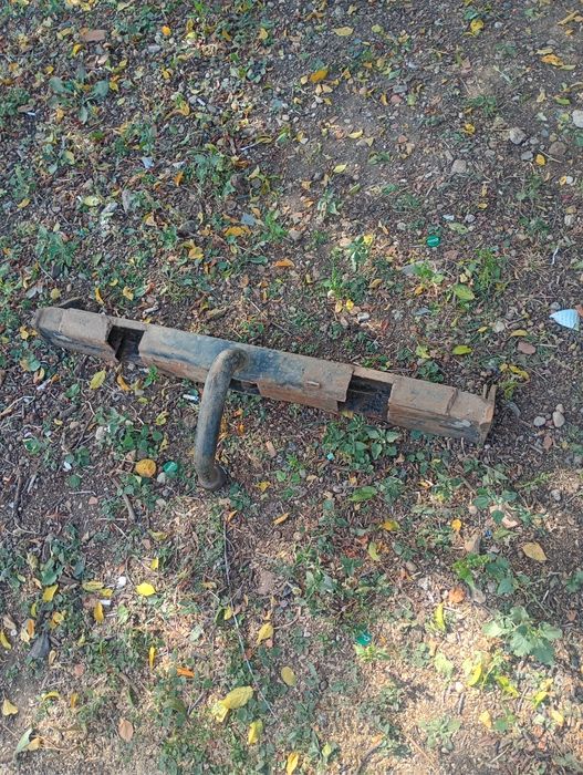 Cârlig mașina folosit pe Duster