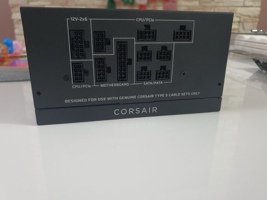 Захранване Corsair rm850x shift НОВ