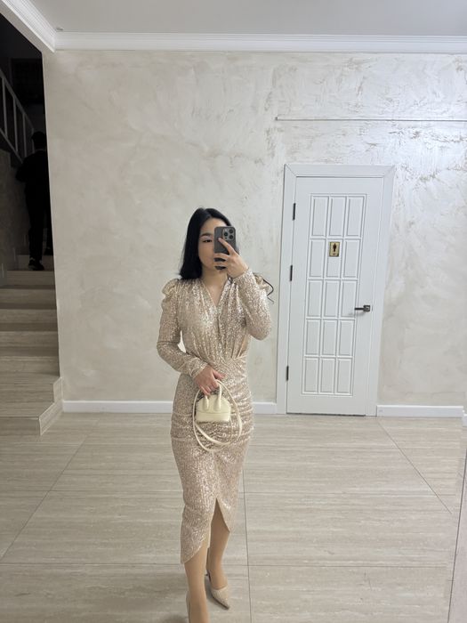 платье вечернее продам