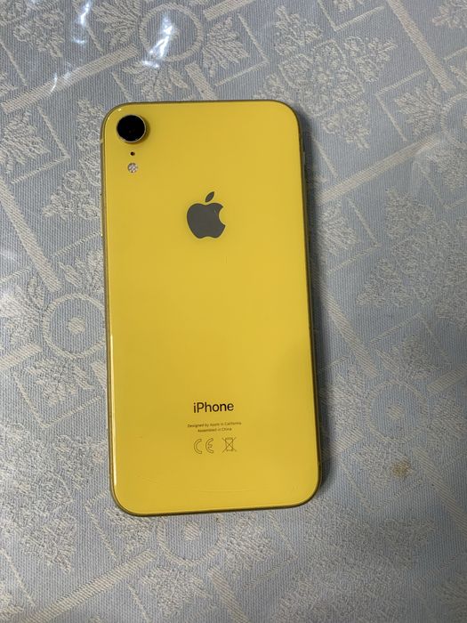 iPhone XR 128 ГБ, жёлтый