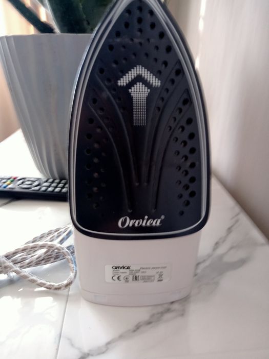 Утюг новый синий