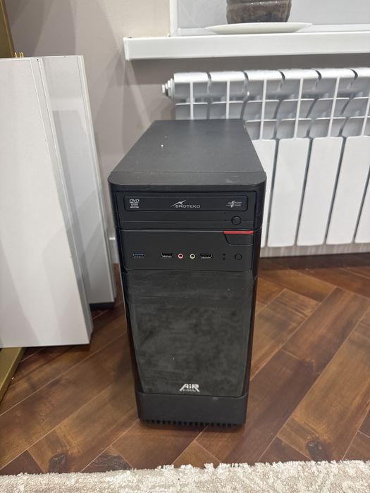 Продаю офис компьютер