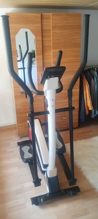 De vânzare bicicleta eliptica