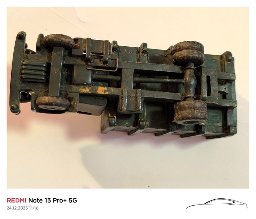 История в дърво-ръчно изработени камиончета 1940 г.