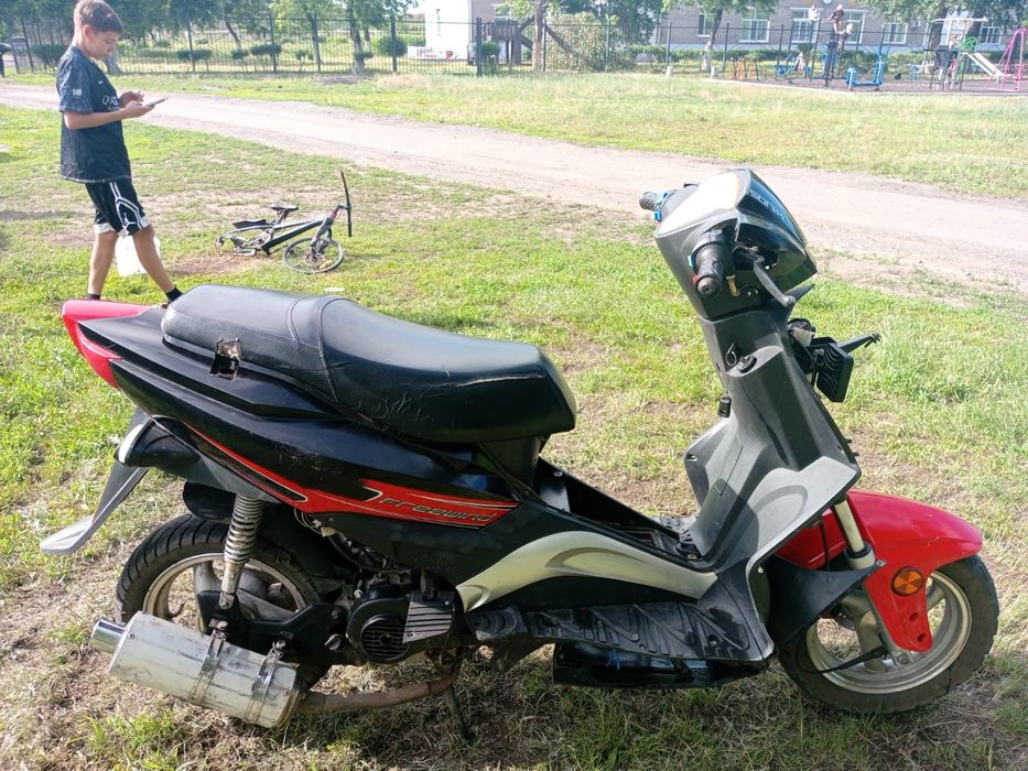 Продам скутер 90 кубов