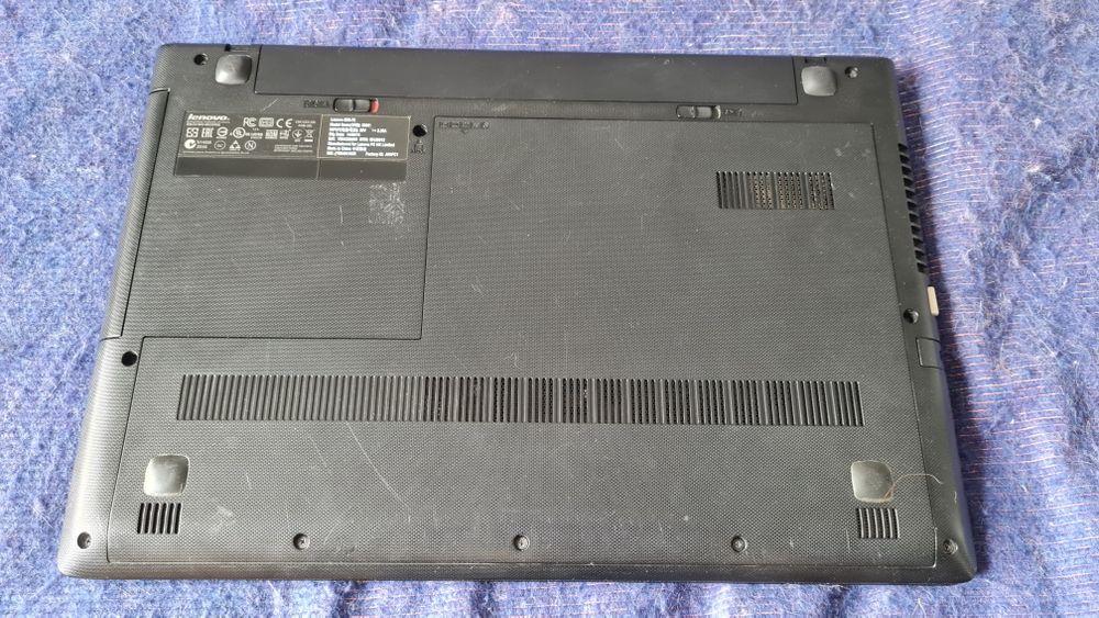 Ноутбук Lenovo, 4/1028гб.