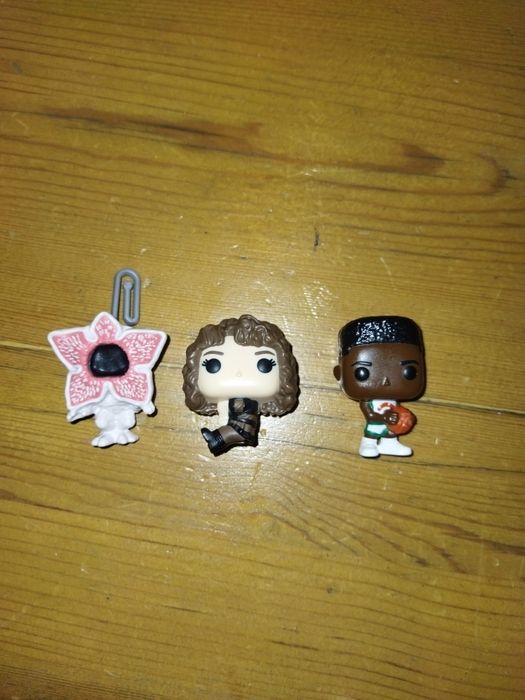 Обменяю фигурки киндр ОСД