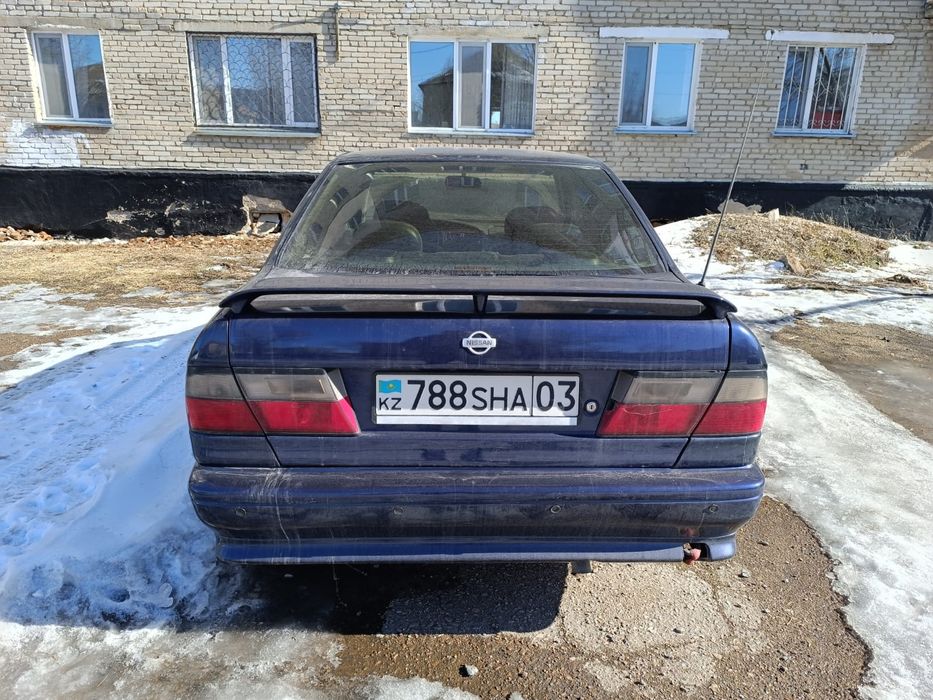 Продам машину срочно.  Цена на неделю