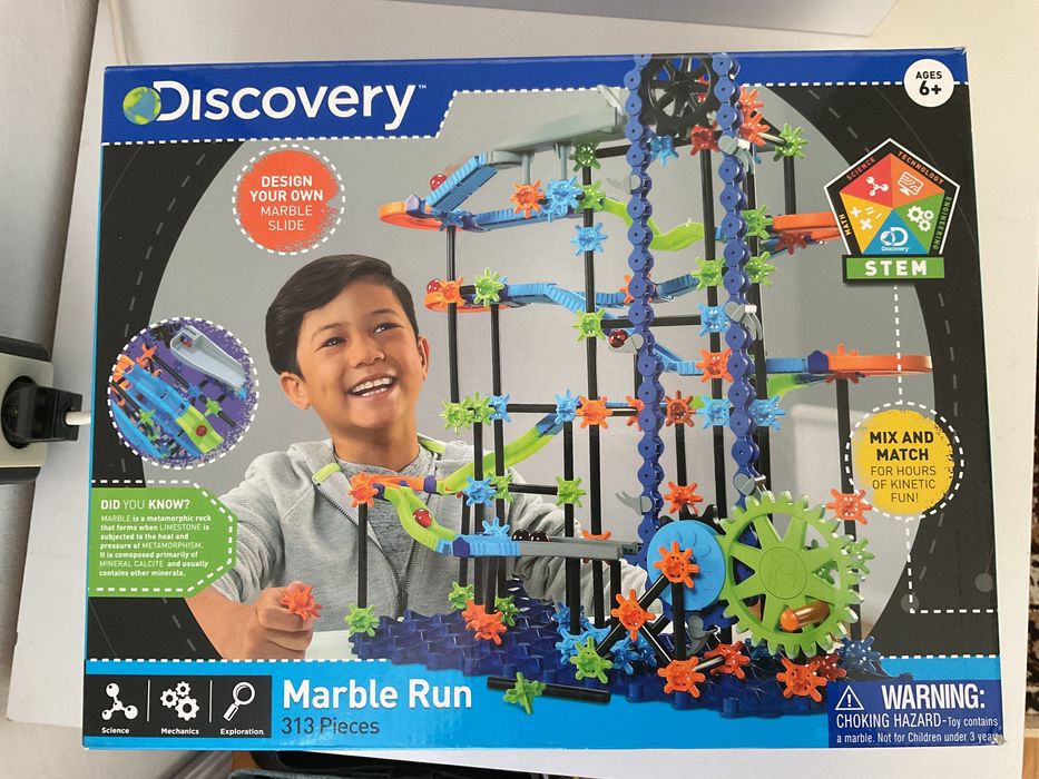 Конструктор с падащи топчета