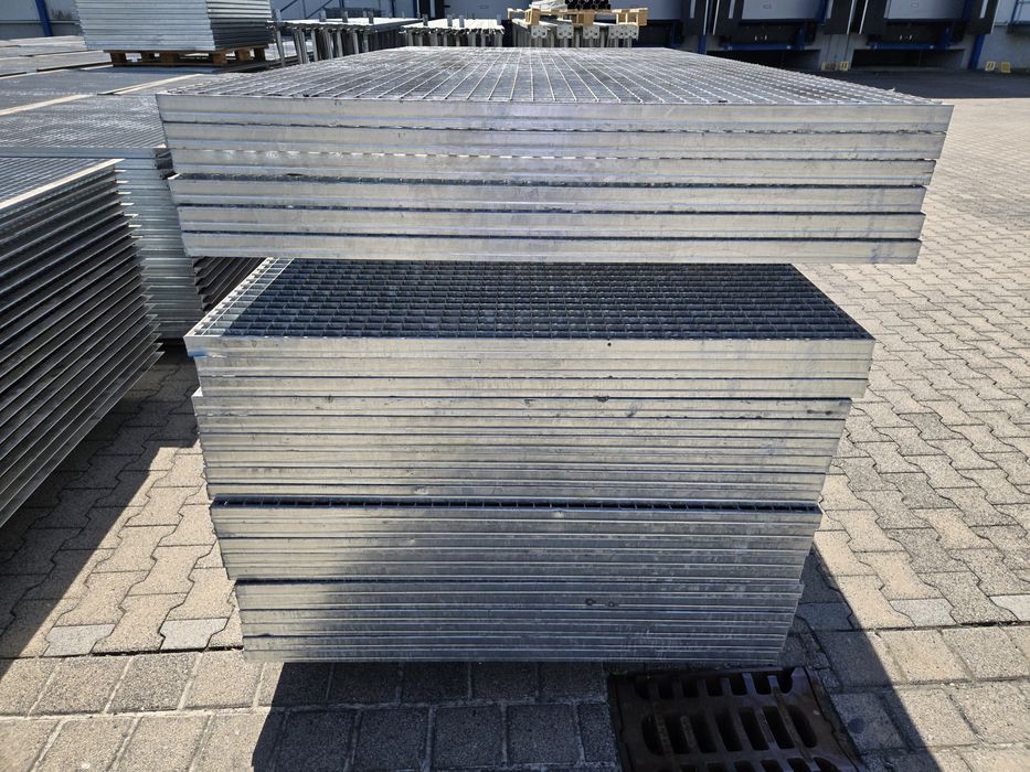 Grătare zincate grilaje rigole pardoseli industriale si trepte