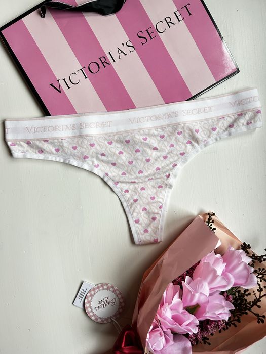 Victoria`s Secret нови оригинални дамски бикини тип прашки M размер