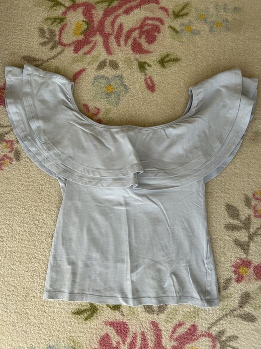 Продавам маркови тениски, размер S!