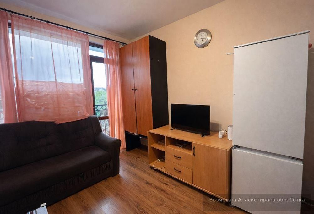 Дава се под наем Двустаен апартамент в Варна, Левски - 57 кв.м за 473.79 € - Снимка #2