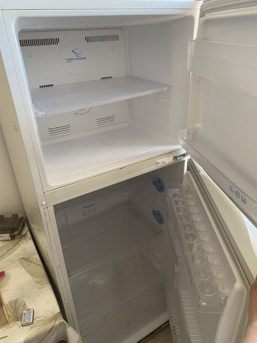 Холодильник среднем состояний