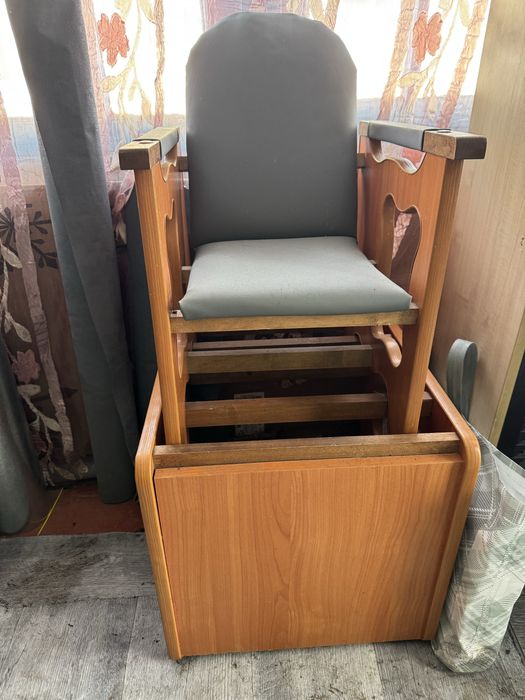 Продам детский стол со стульчиком