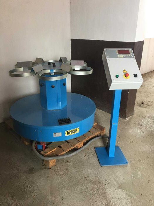 Mașină de ambalat rotativă cu cântar Briklis RS-W/6 – NOUĂ