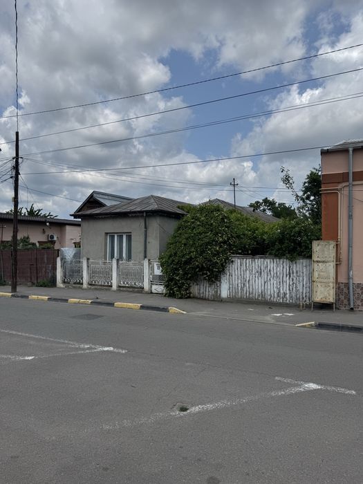 Casă+teren de vânzare 680m.p. str. Stefan cel Mare Tecuci