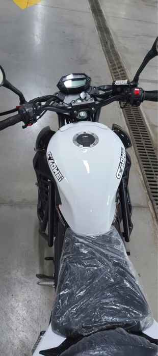 Стрит мотоциклы 250 куб