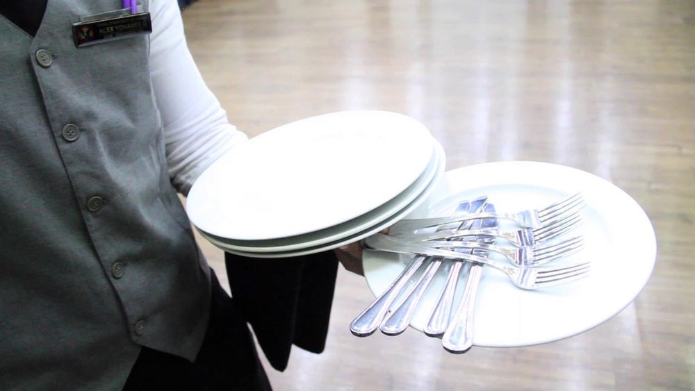 Обучителен център за сервитьори за работа в кетъринг събития