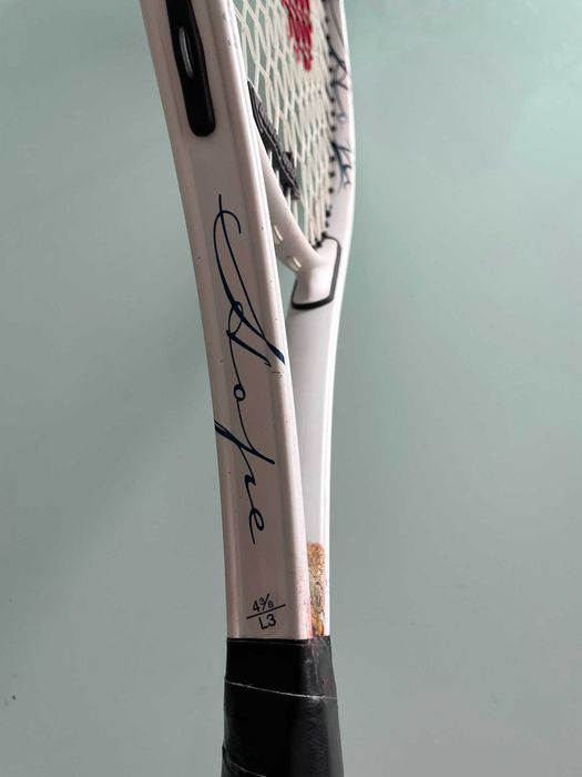 Vand racheta tenis Wilson, cu rama din titan si husa, plus bonus: racheta tenis Artengo