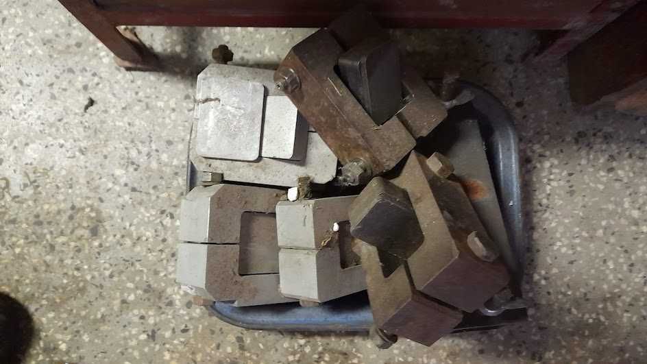 Преса за изпичане на златарски матрици