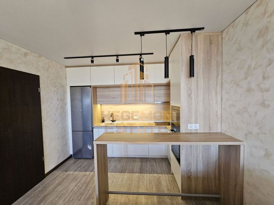 Продава се Тристаен апартамент в к.к. Златни пясъци - 104 кв.м за 1914 €/кв.м - Снимка #1