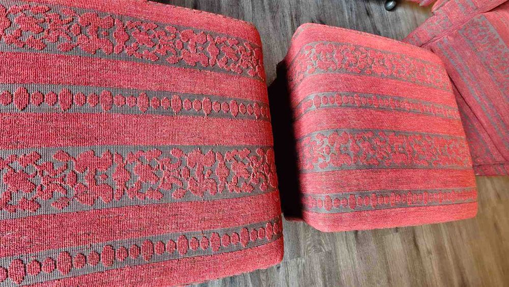 Холна гарнитура от дърво.