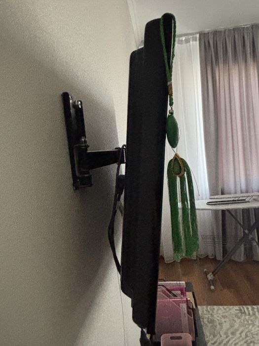 Продам телевизор