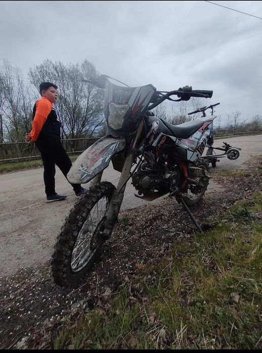 Vând Cross KXD 3000neg