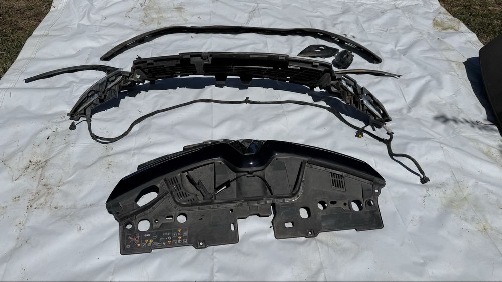 Решетка , Решетки за Предна Броня / Clio 4 / Клио 4 / 2015-2019г.